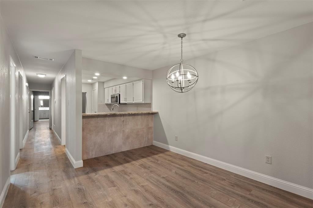 2026 Towngate Dr - Photo 4 of 16