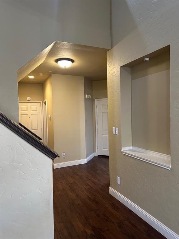 8604 Heather Ridge Dr - Photo 3 of 17