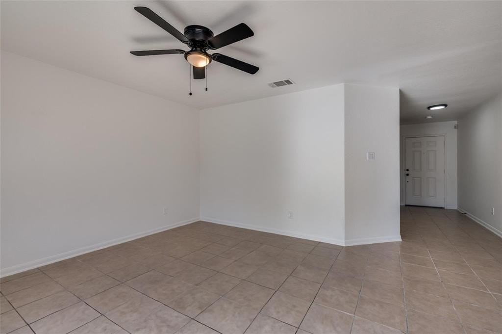 609 Misty Mountain Dr - Photo 2 of 13