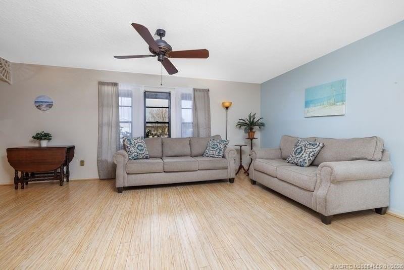 160 Se Duxbury Ave - Photo 7 of 30