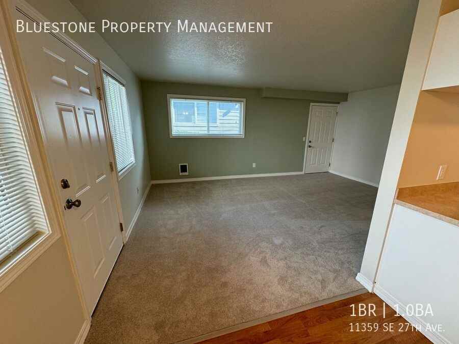 11359 Se 27th Ave - Photo 7 of 22