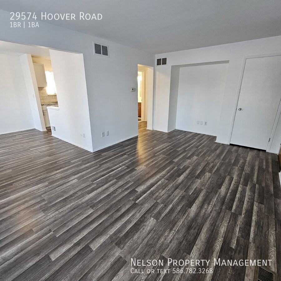 29574 Hoover Rd - Photo 4 of 18