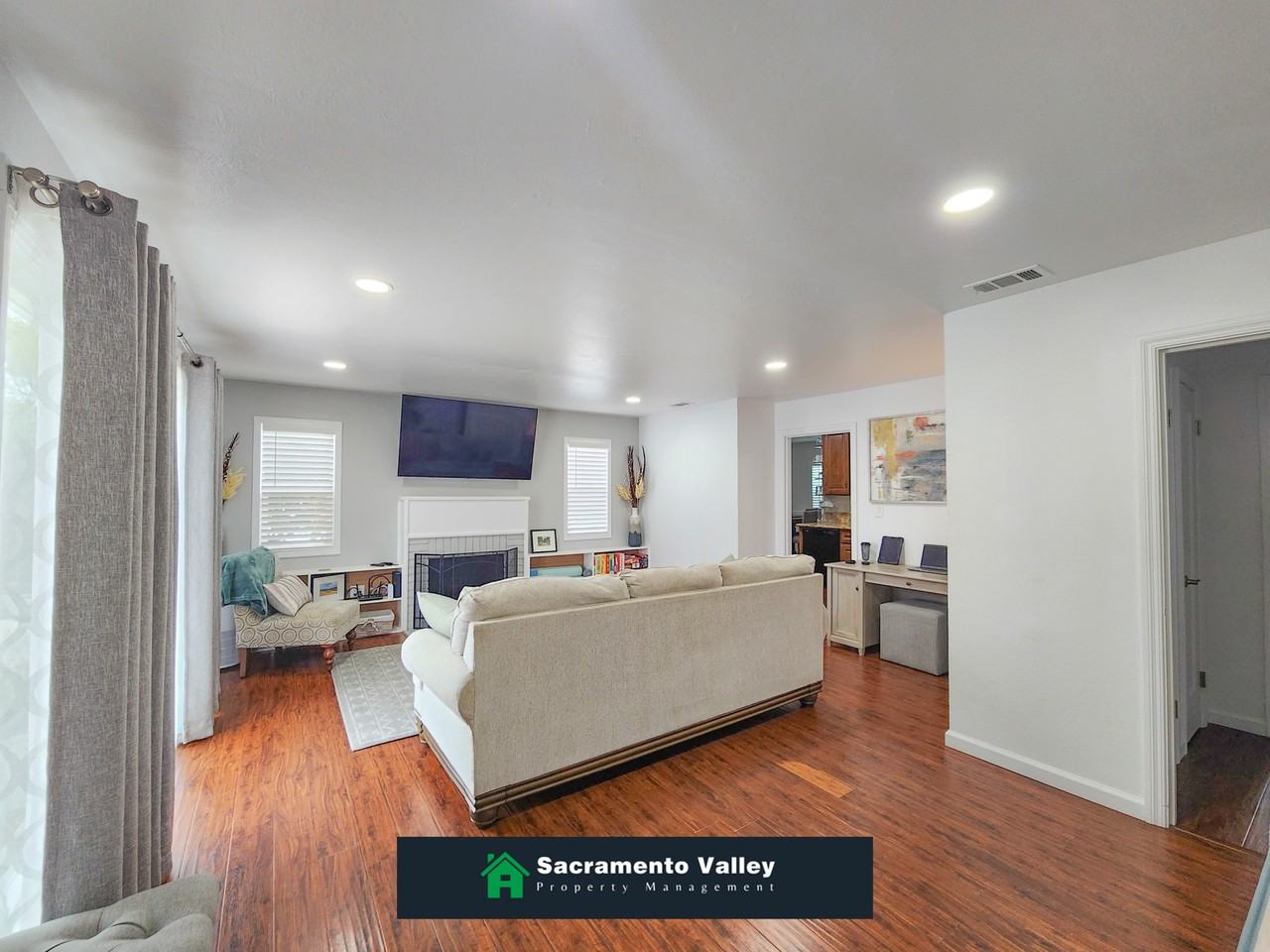 3500 Marjorie Way - Photo 4 of 14