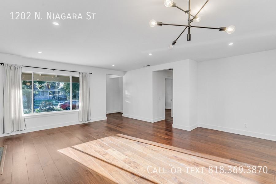 1202 N Niagara St - Photo 7 of 42