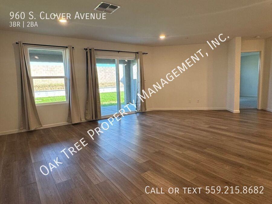 960 S Clover Ave - Photo 7 of 18