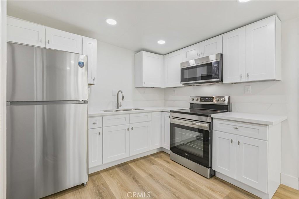 1827 S White Ave #1827 - Photo 7 of 9