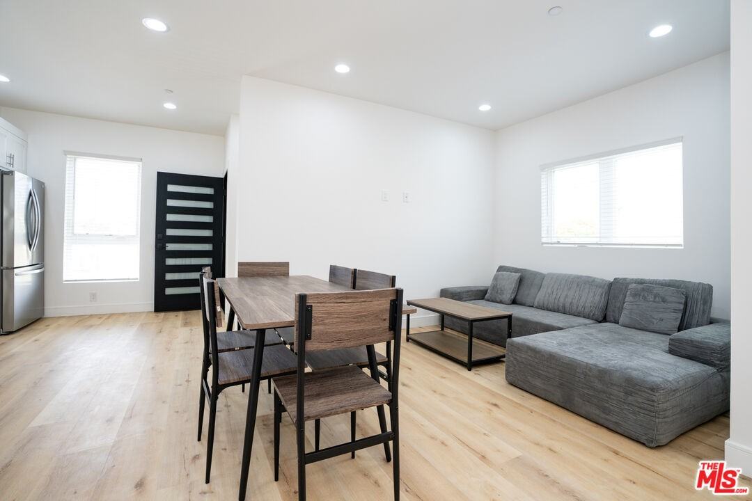 1288 W 35th Pl #1288 - Photo 3 of 7