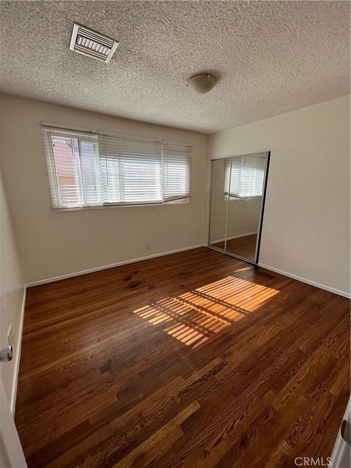 3833 W 105th St #3833 - Photo 3 of 10