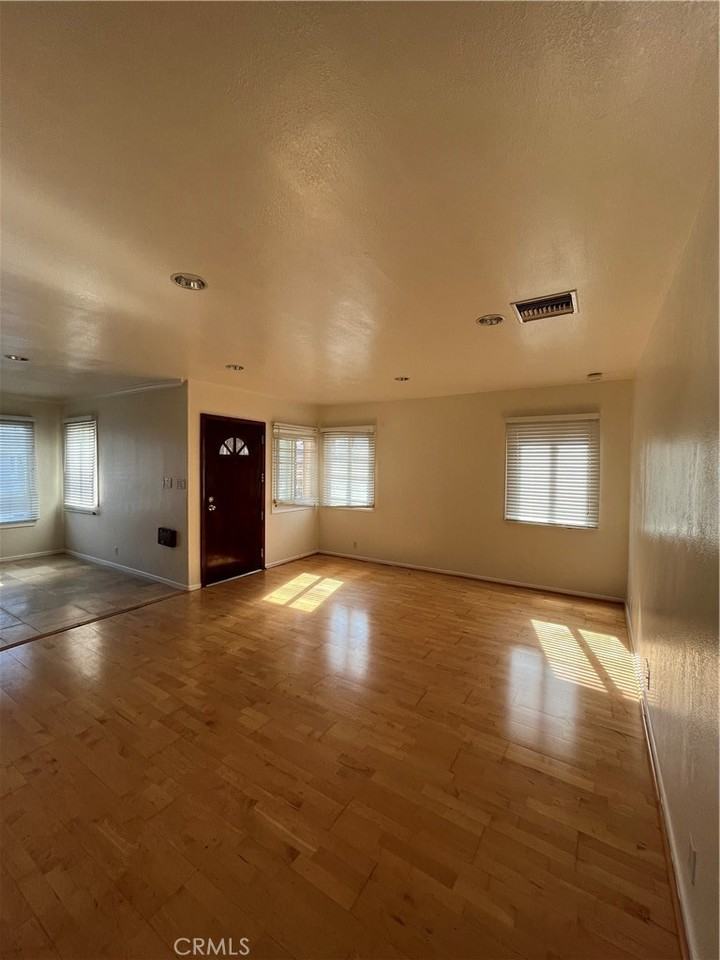 3833 W 105th St #3833 - Photo 4 of 10