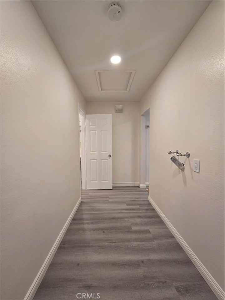 422 W Graves Ave #422 - Photo 7 of 31