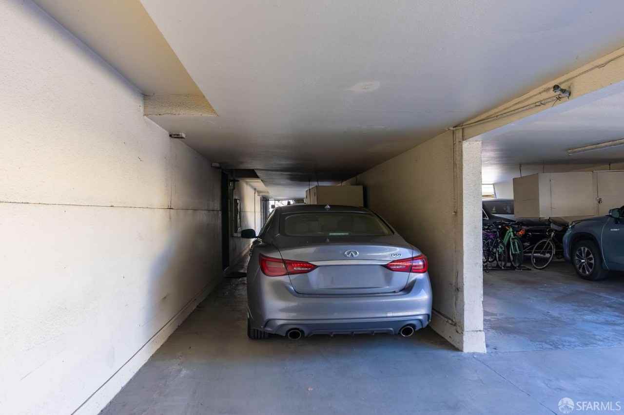 1208 Admiralty Ln #1208 - Photo 6 of 40