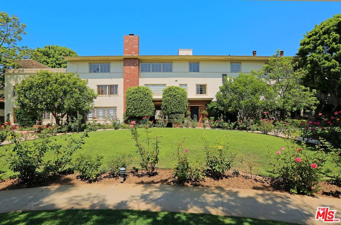 11901 W Sunset Blvd #11901-104 - Photo 6 of 21