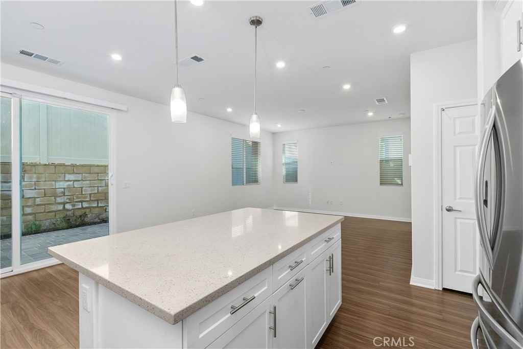 913 Helena Rdg #913 - Photo 3 of 38