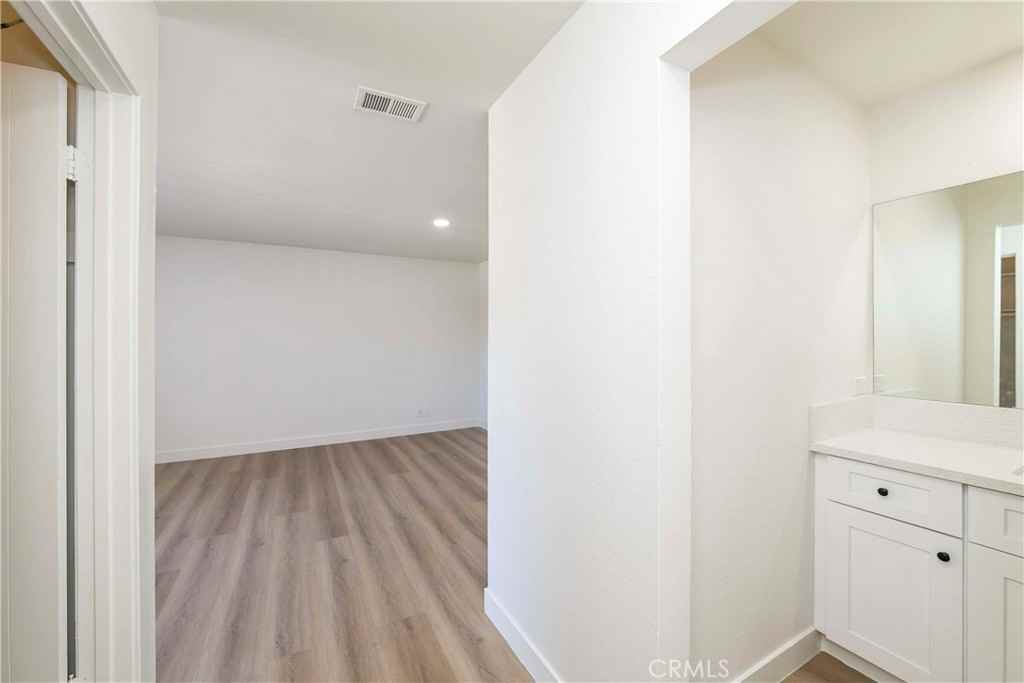 28 Candlewood Way #28 - Photo 3 of 30