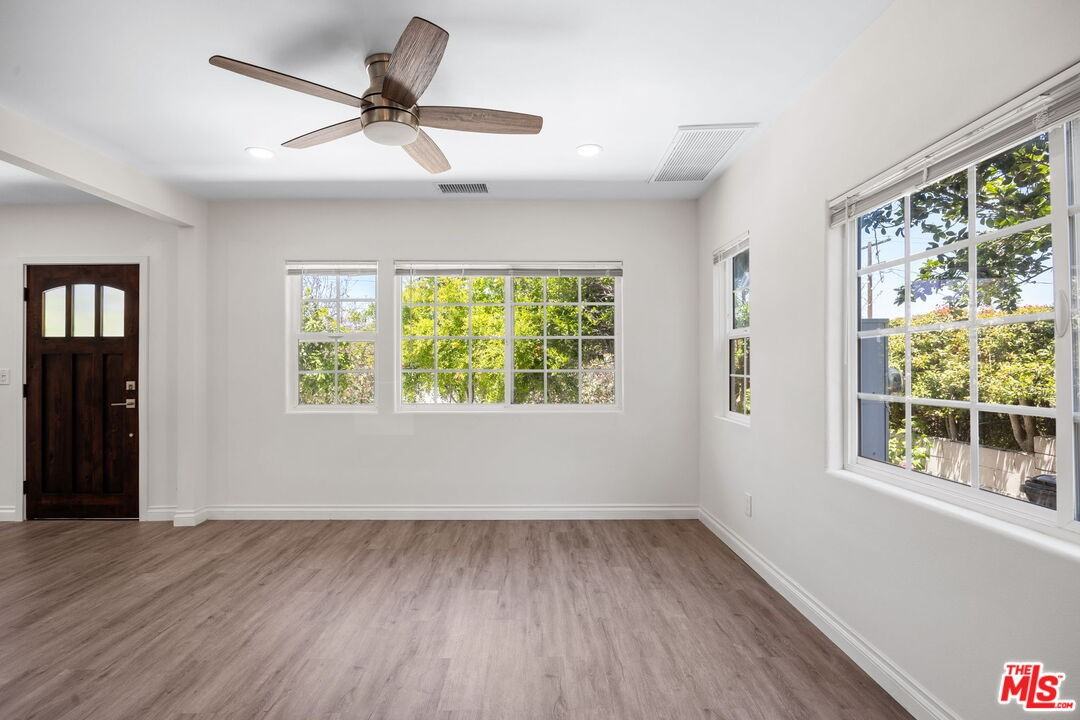 1342 Mohawk St #1342 - Photo 7 of 27