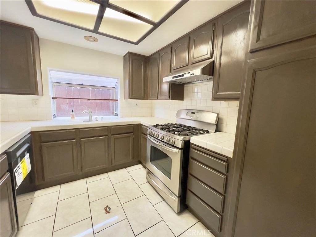 12143 Ferris Rd #12143 - Photo 6 of 41