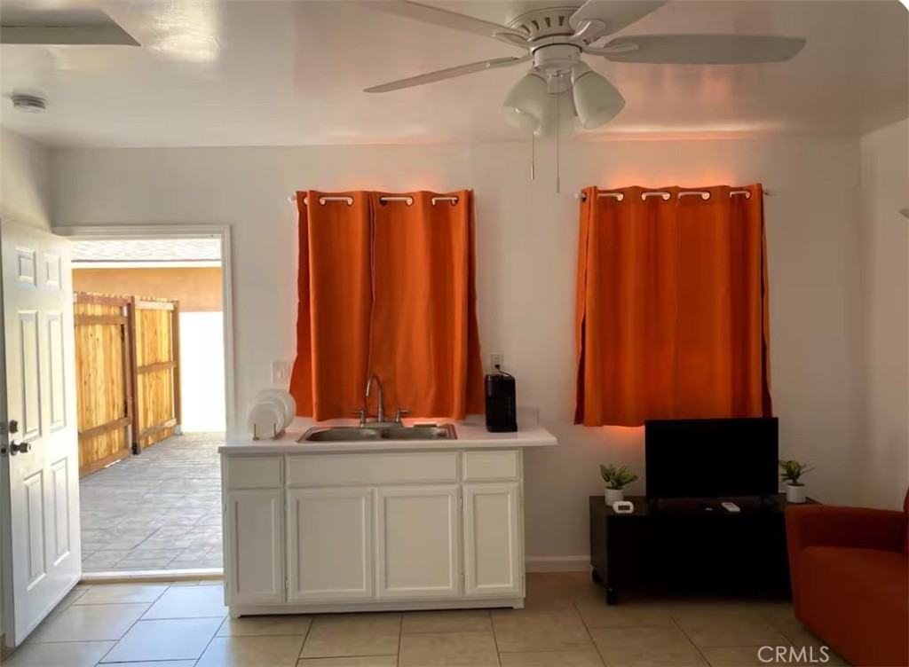 6228 Alamo Ave #6228A - Photo 3 of 12