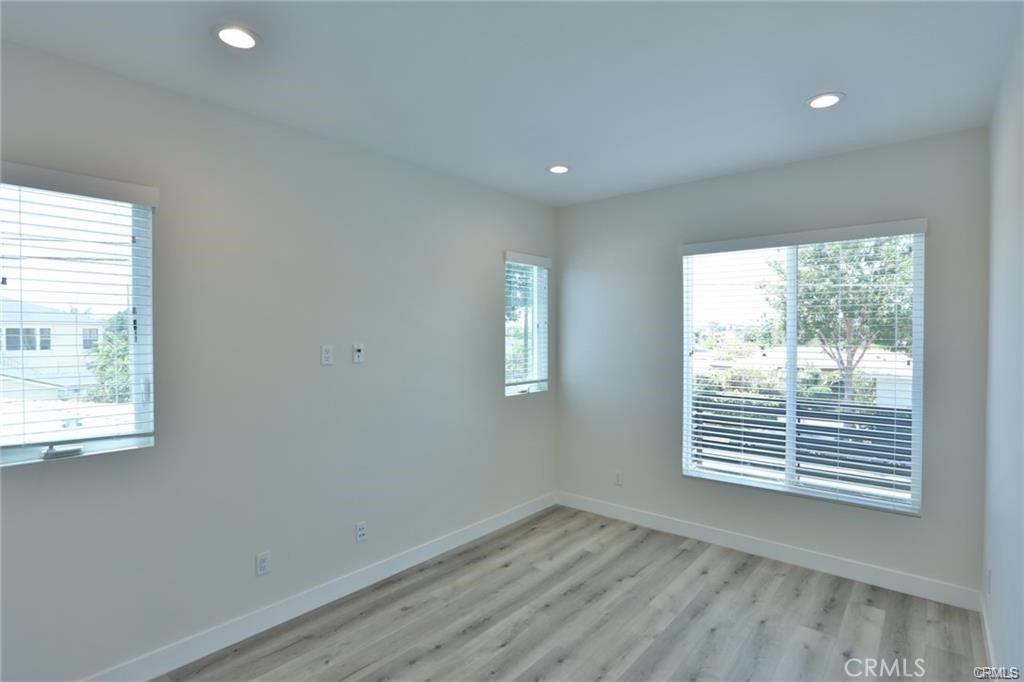 7524 Purdy Ave #7524 - Photo 4 of 23