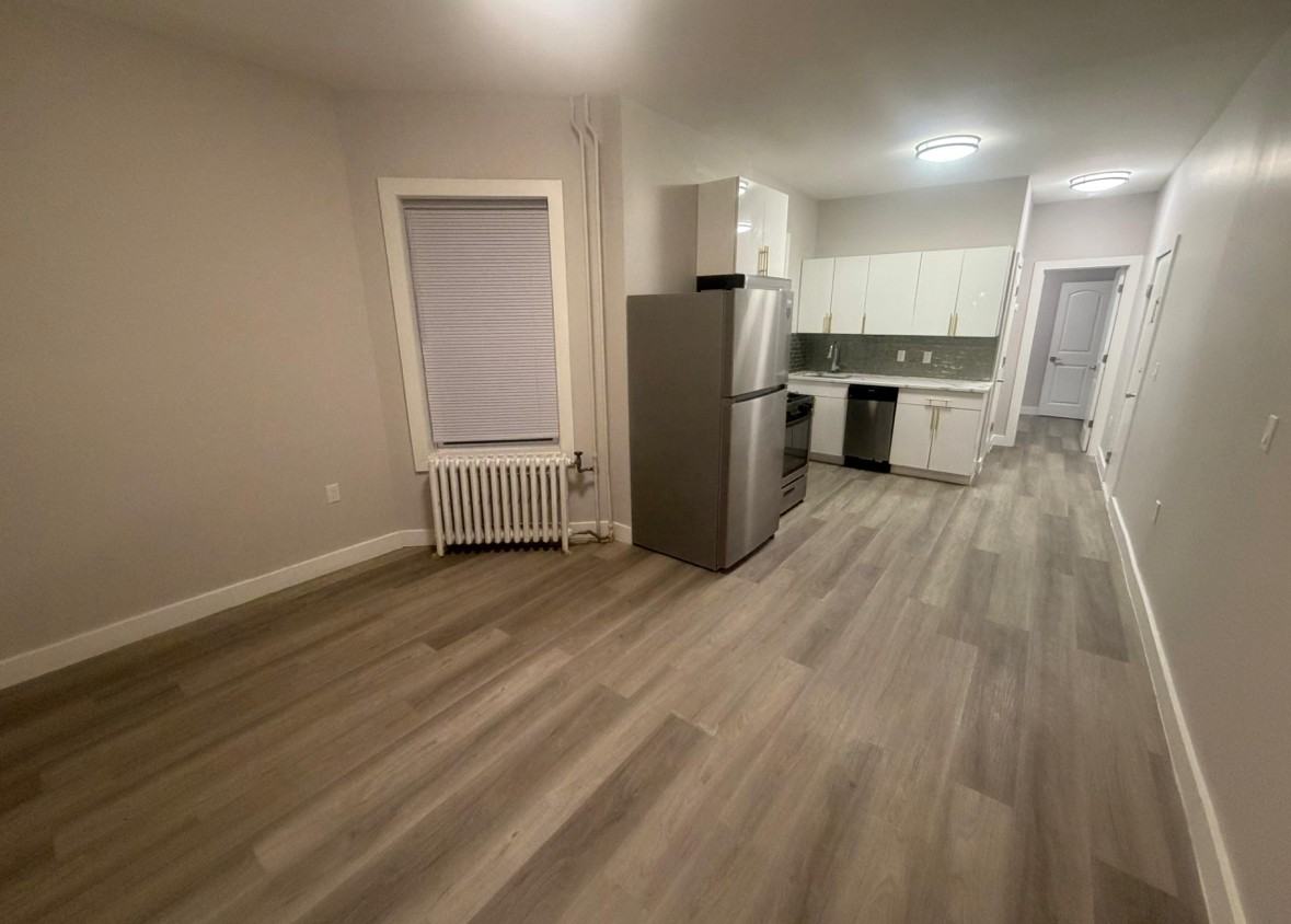 143 Lafayette St - Photo 4 of 9