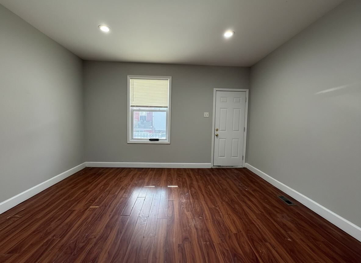 2915 W Wishart St - Photo 6 of 15