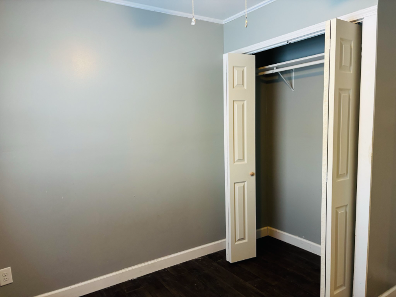 110 Hall Ct - Photo 7 of 9