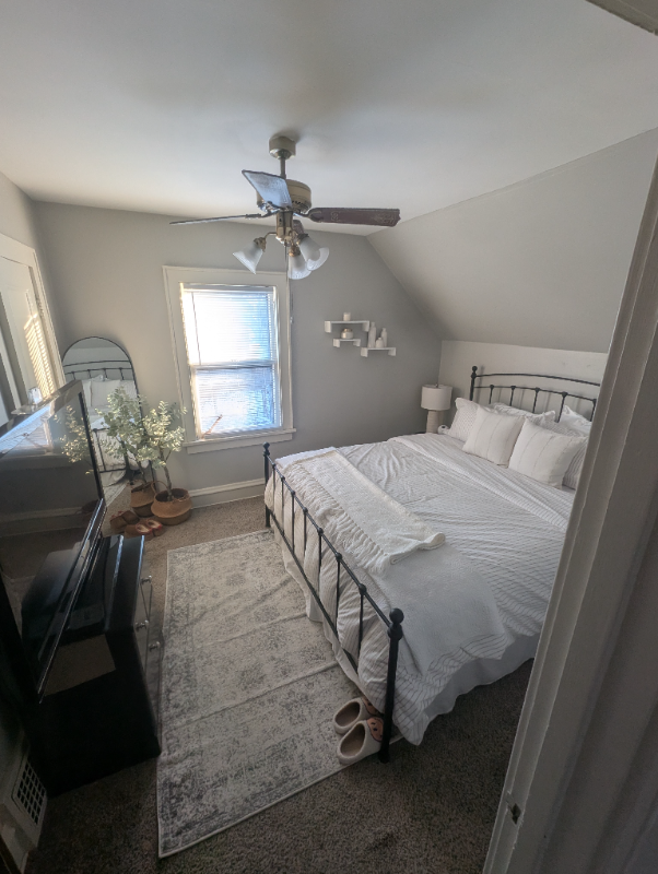 5725 W Wells St - Photo 7 of 7