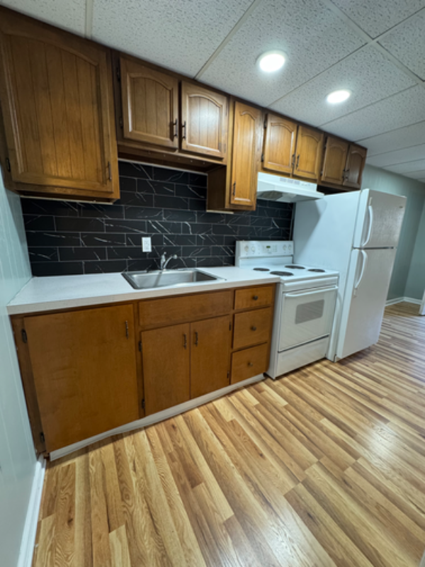 1306 Lockewood Dr #1 - Photo 4 of 7