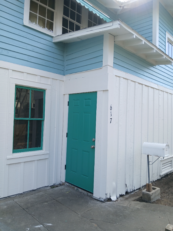 617 Lafayette St - Photo 3 of 20