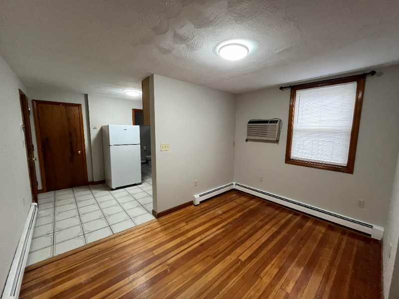 28 Clay St #6 - Photo 3 of 15