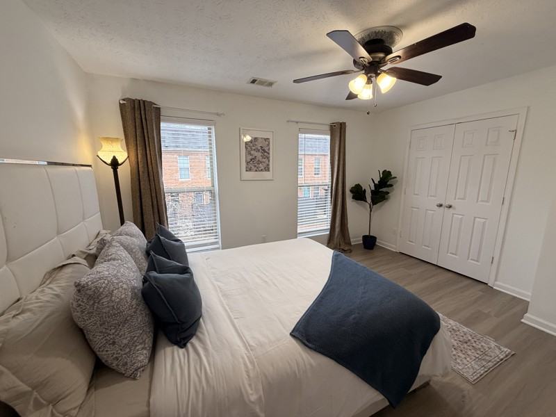 245 Winding River Drive Atlanta Ga #E - Photo 5 of 15