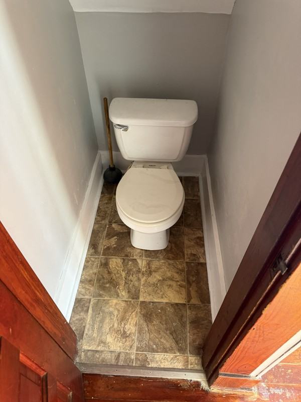 110 Markwith Ave - Photo 3 of 10