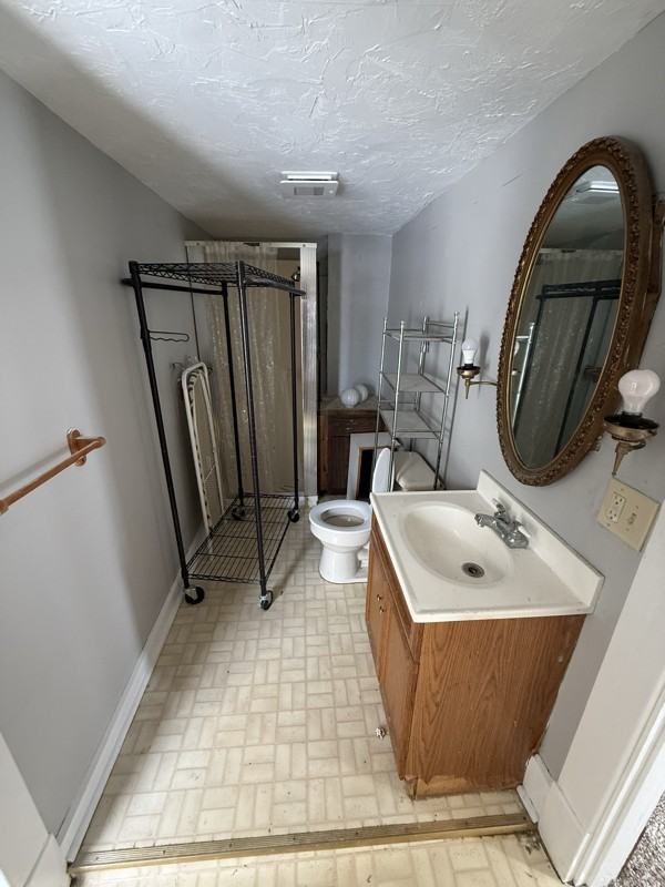 110 Markwith Ave - Photo 7 of 10