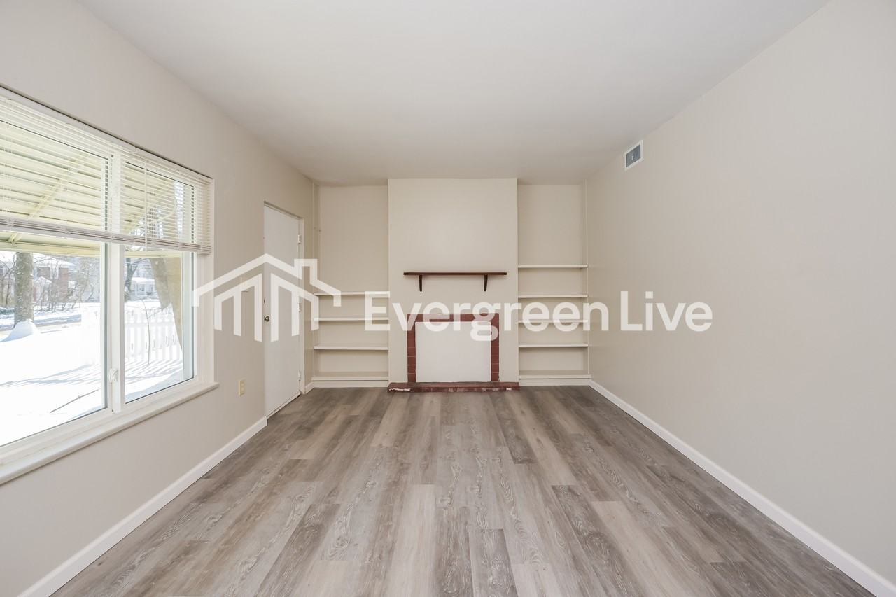 314 Merriman Rd - Photo 2 of 15