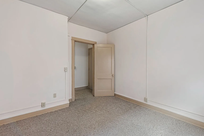 2311 W Wisconsin Ave #05 - Photo 5 of 6