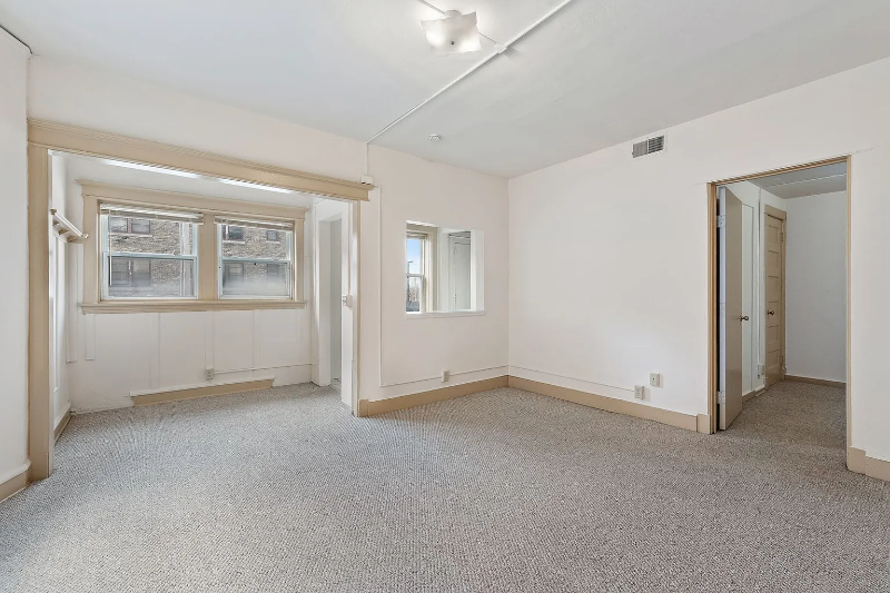 2311 W Wisconsin Ave #09 - Photo 5 of 7