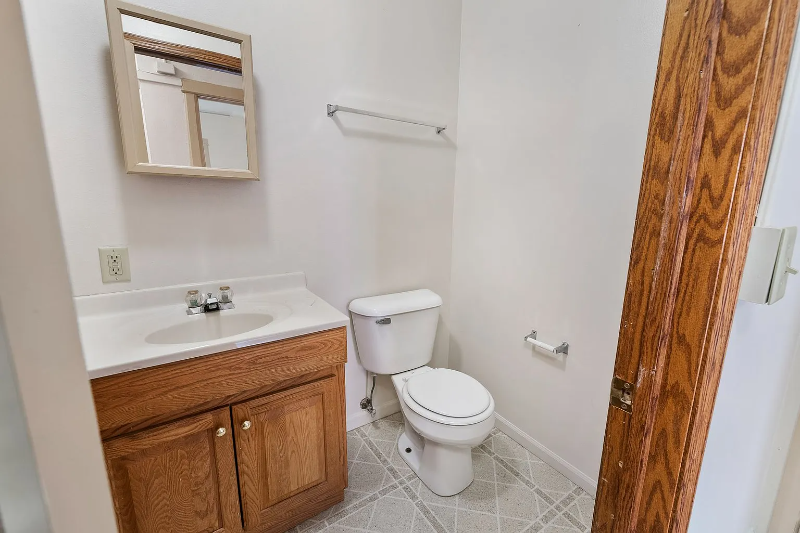 2311 W Wisconsin Ave #09 - Photo 6 of 7