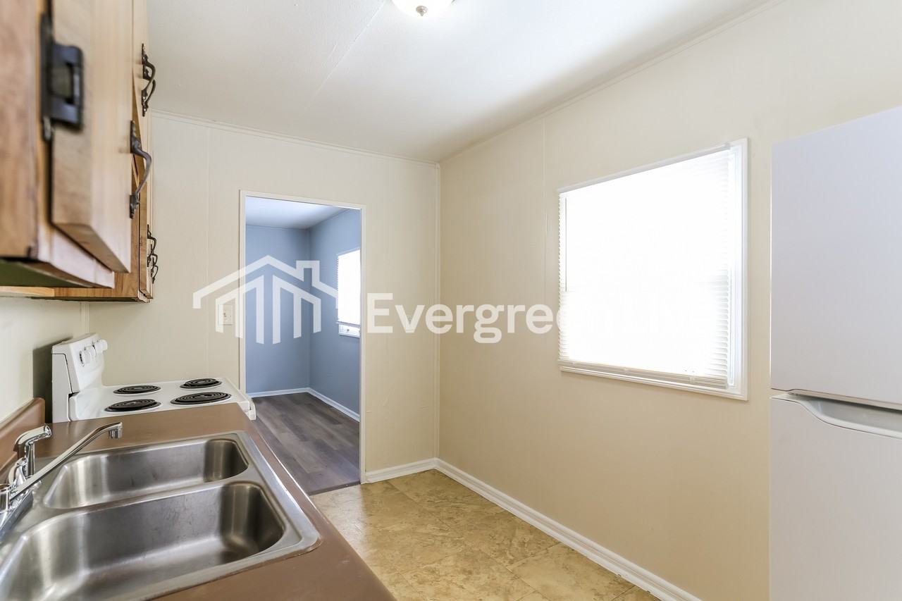 885 S Ashburton Rd - Photo 6 of 15