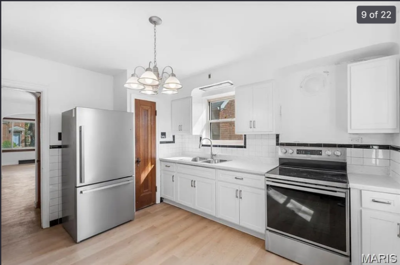 5034 Queens Ave - Photo 2 of 9