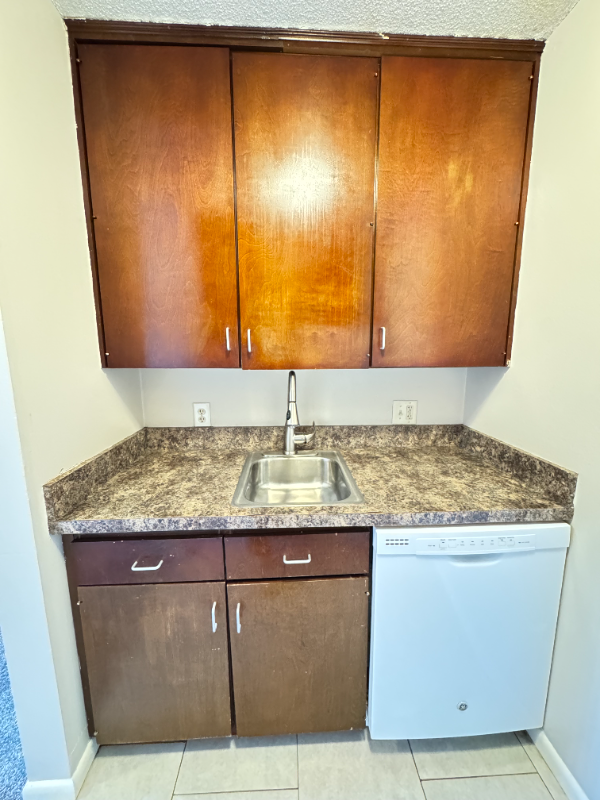 1810 E St #301 - Photo 2 of 8