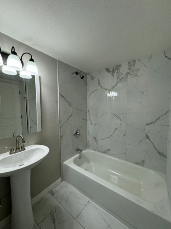 4020 N Scenic Hwy #101 - Photo 2 of 8