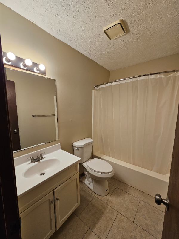 1800 Knox St #1806-18 - Photo 5 of 7
