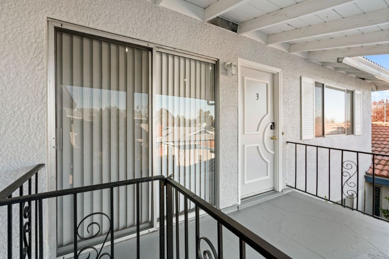 3947 Via Milano - Photo 3 of 14