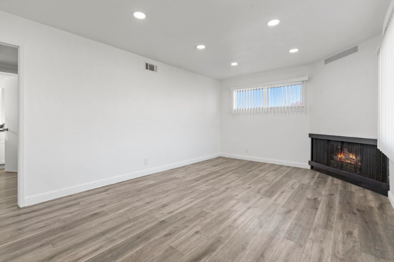 3947 Via Milano - Photo 6 of 14