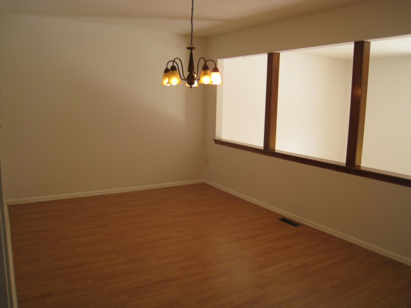 104 Pipers Pl - Photo 3 of 13