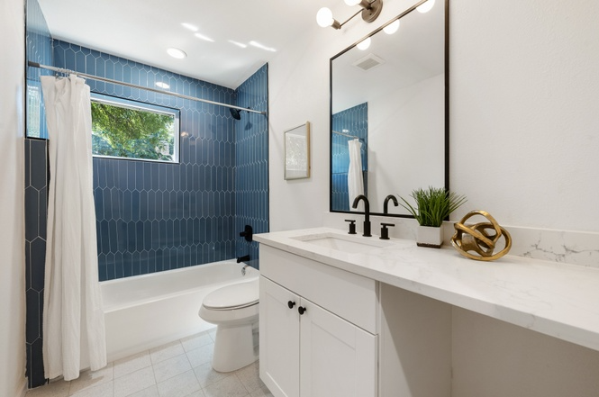 8237 Cabin Springs Ave - Photo 5 of 12