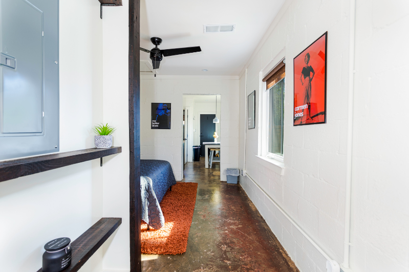 958 Smith St Sw #B - Photo 6 of 20