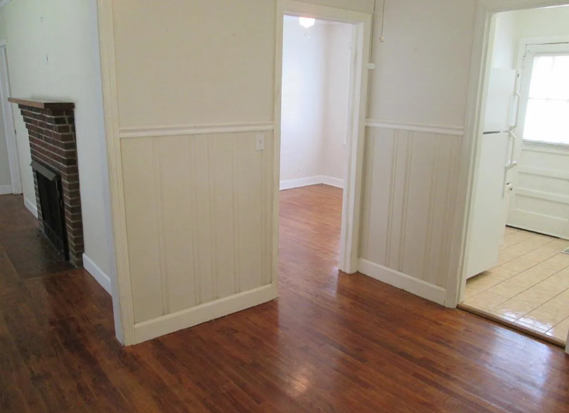 1816 Wilkinson Cir - Photo 2 of 13