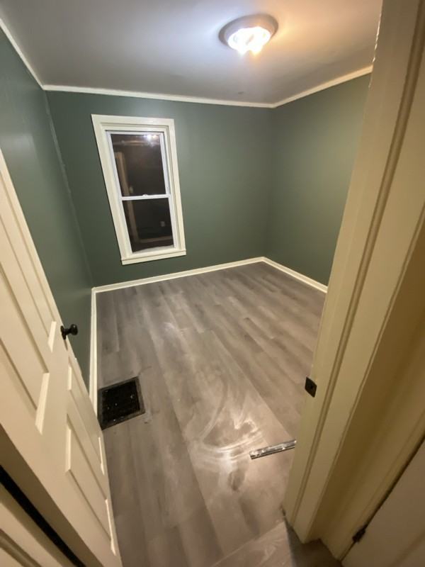 641 Burlington St - Photo 4 of 11