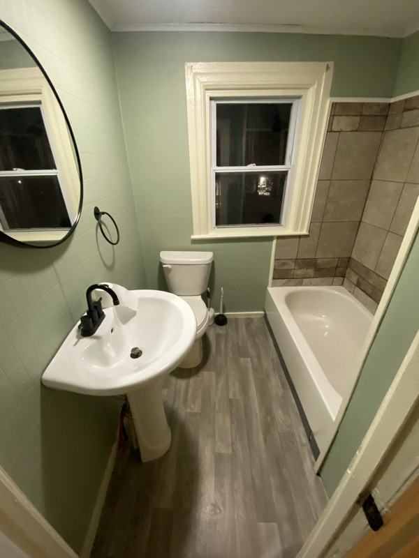 641 Burlington St - Photo 6 of 11