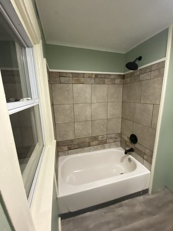 641 Burlington St - Photo 7 of 11